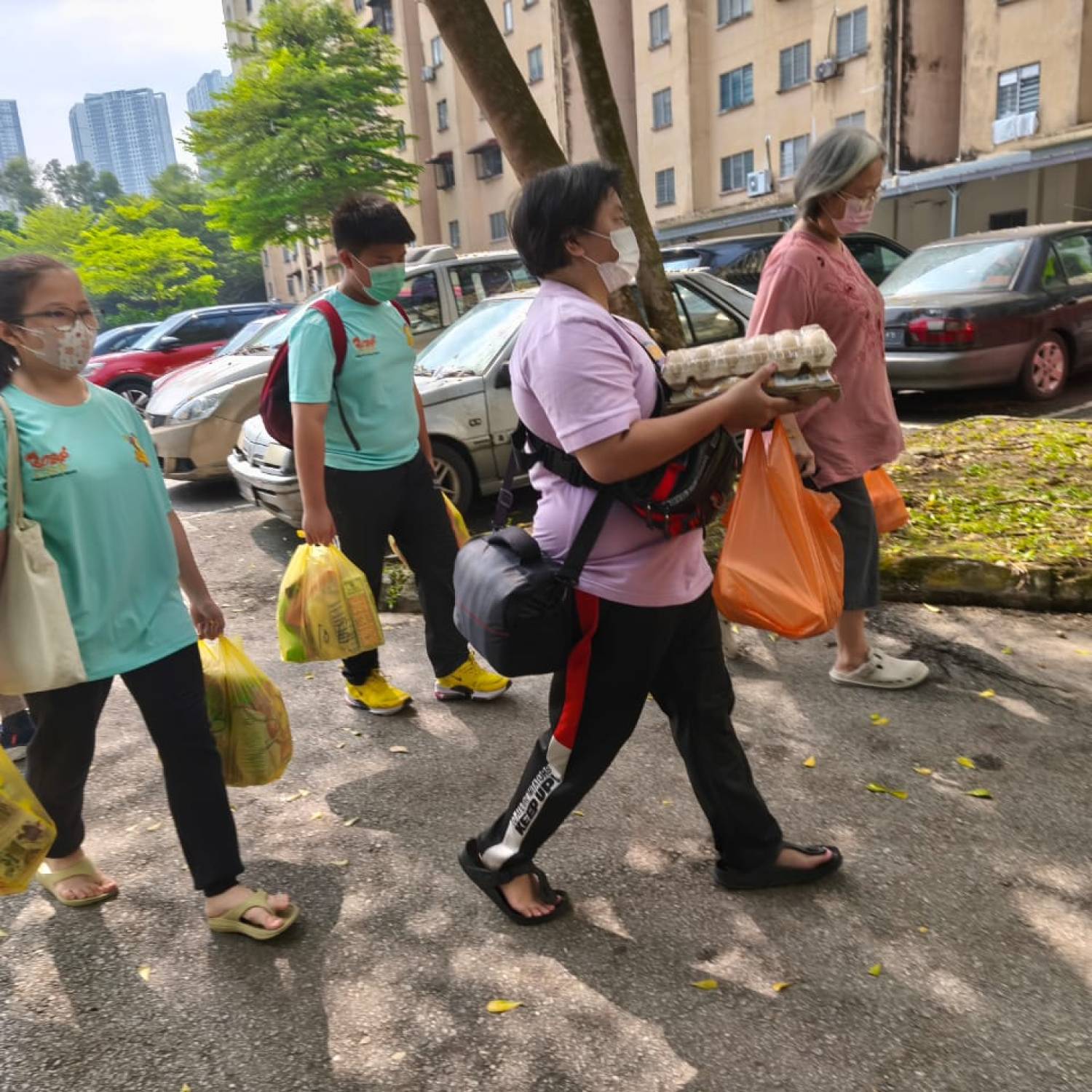 Outing Trip with Junior Students to Visit Families and KYCO